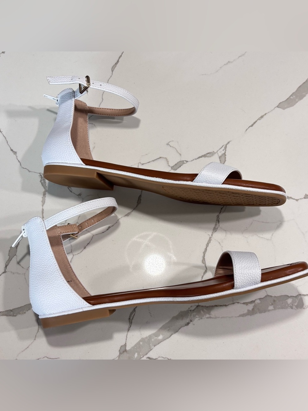 Kelly & Katie Nymie White Ankle-Strap Flat Back Zipper Sandals Women’s 9 - Picture 7 of 12